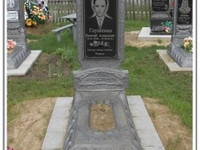 Памятник из полимер бетона с гранитной вставкой